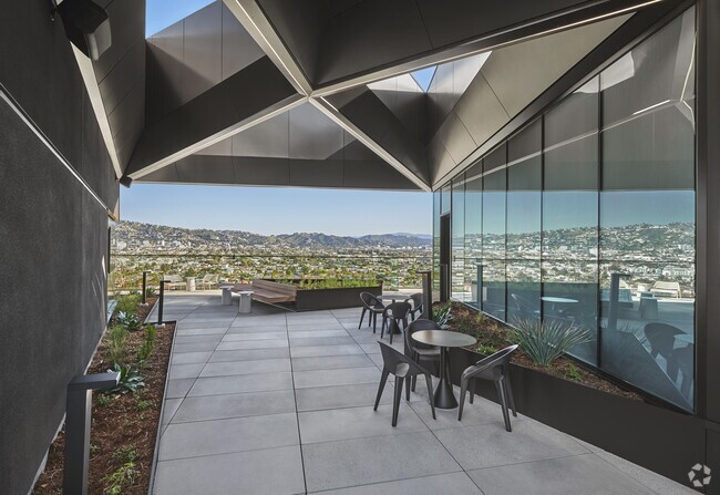 Building Photo - 6401 Wilshire Blvd Unit 1003A Rental