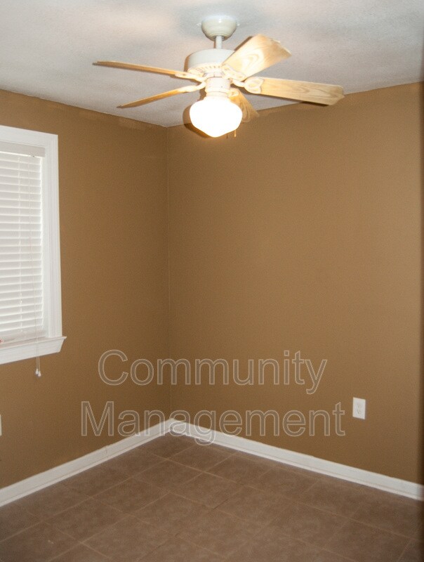 Photo - 16678 S Amite Dr