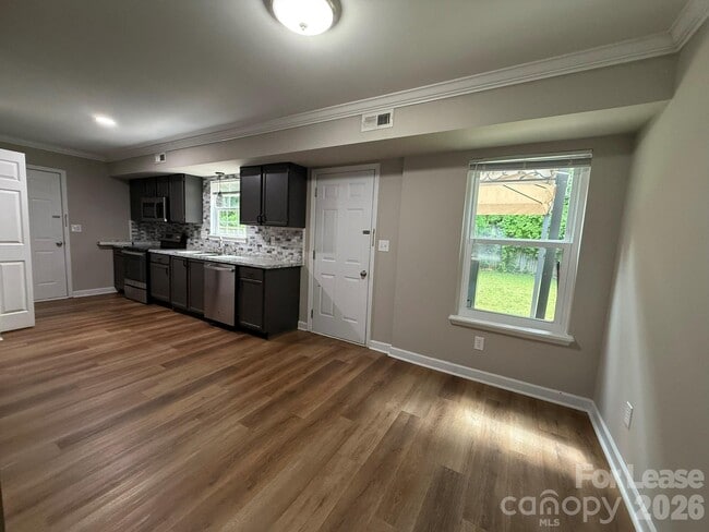 Photo - 431 Kingville Dr