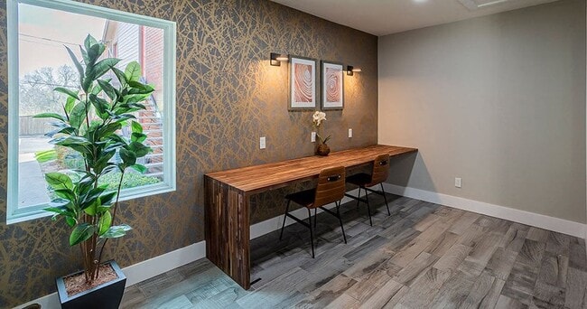 Brooksfield Apartments