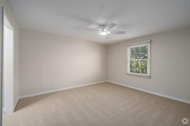 2BR, 2BA - 1,216SF - Primary Bedroom