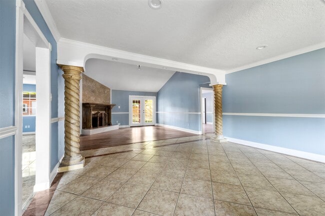 Photo - 10711 Heather Hill Dr