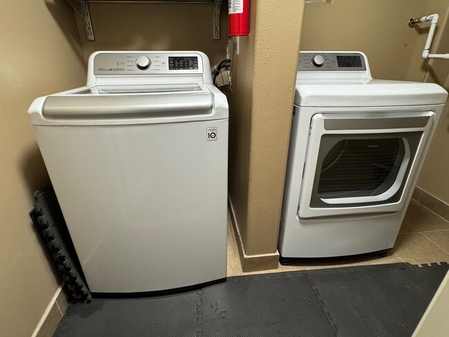Photo - 7348 De Soto Ave Unit 104