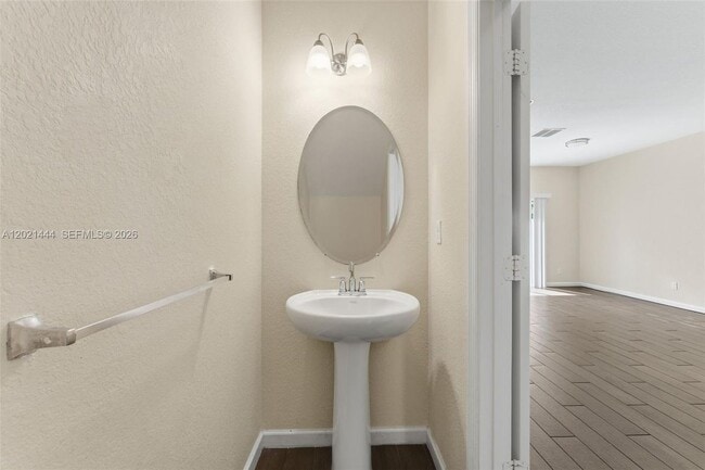 Photo - 4032 NW 11th St Unidad 4032