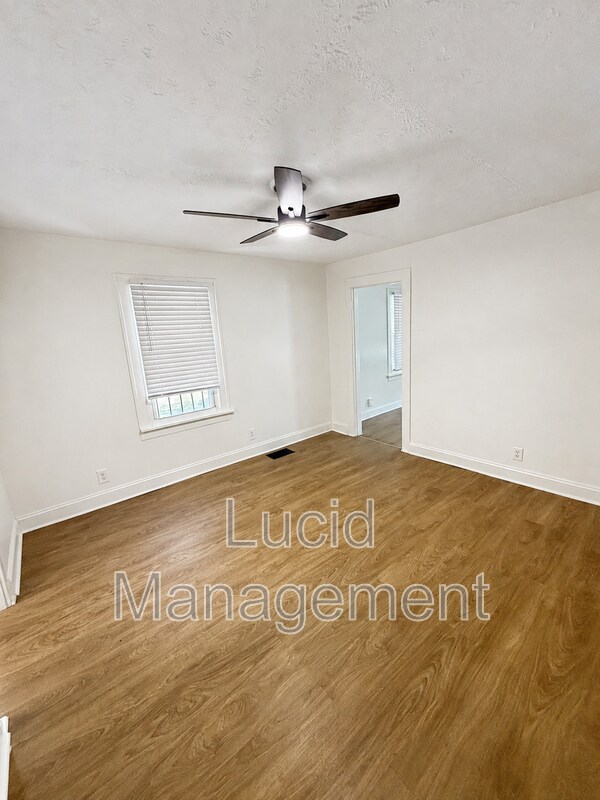 Photo - 1221 Vim Dr