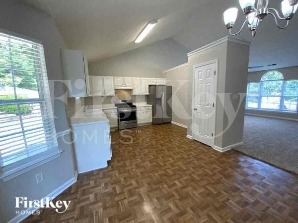 Photo - 1585 Heatherton Rd