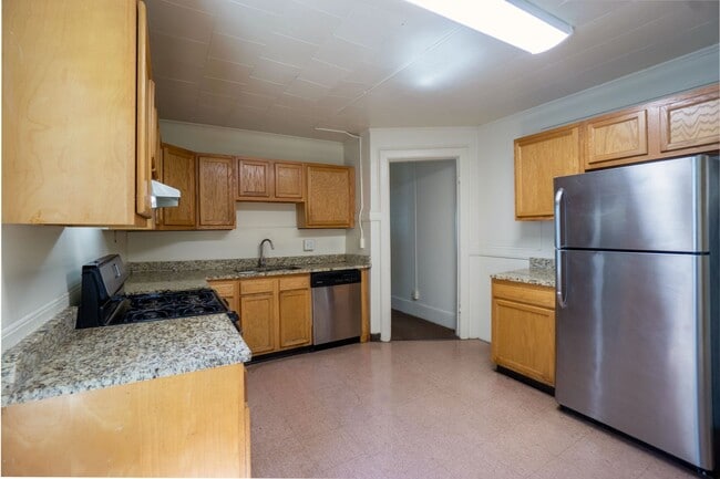 Photo - 126 Harvard Pl