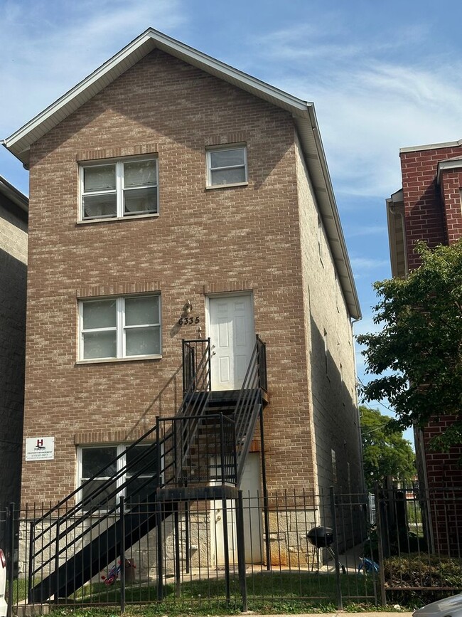 Building Photo - 6335 S Normal Blvd Unit 6335 S. Normal  2 Rental