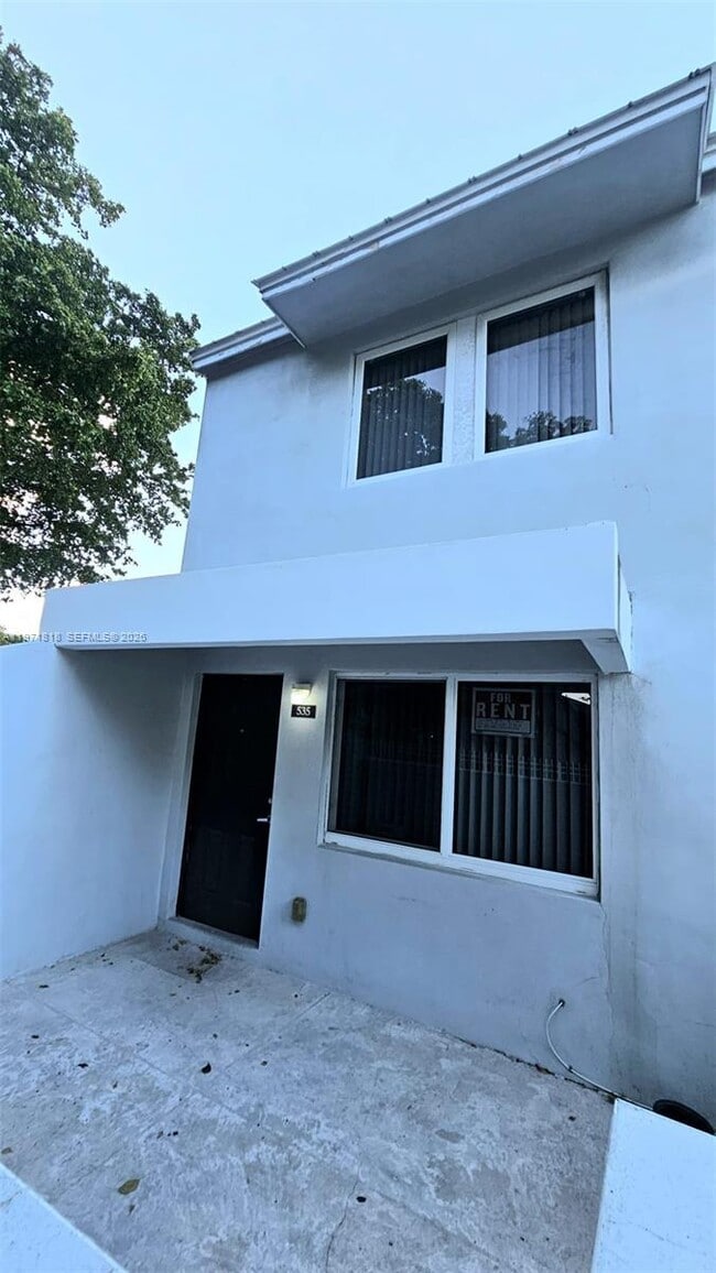 535 NW 19th St