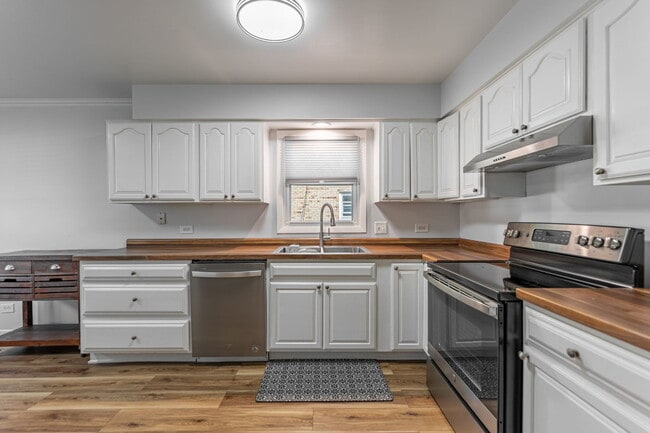 Photo - 1000 E Callero Cir