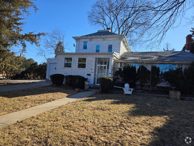 Building Photo - 3603 Waukegan Rd Unit B Rental