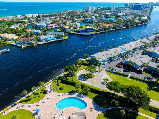 Photo - 859 Jeffery St Unit 208