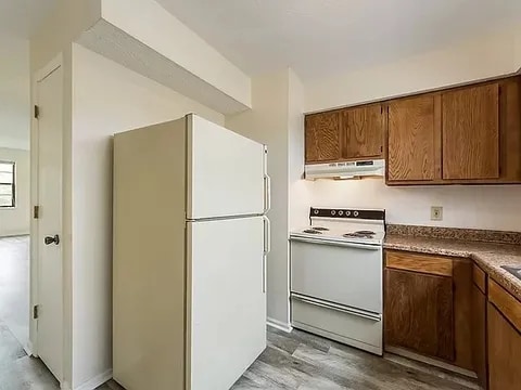 Photo - 573 Irving Wick Dr E Unidad g