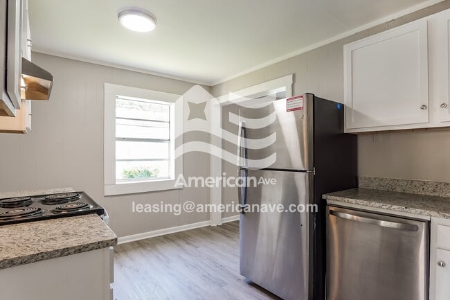 Photo - 105 Livingston Ct