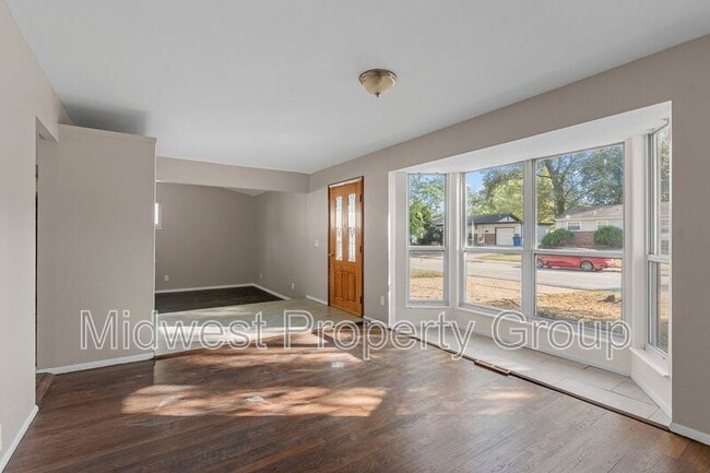 Photo - 615 Lynn Haven Ln