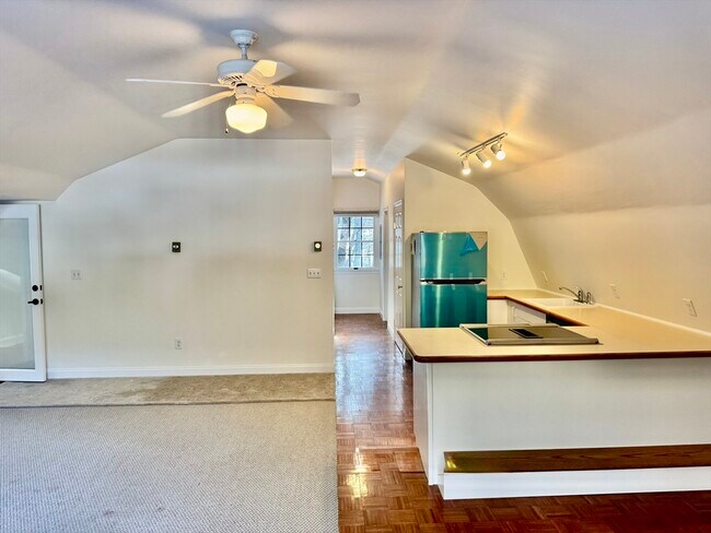 Photo - 165 Grove Unit B2