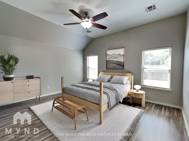 Photo - 3204 Valley Hollow