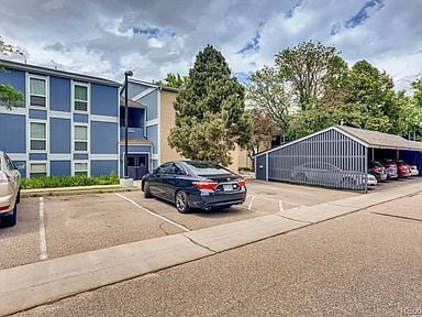 Exterior - Room is in Garden Level Condo - 7271 S Xenia Cir Unidad B - #3