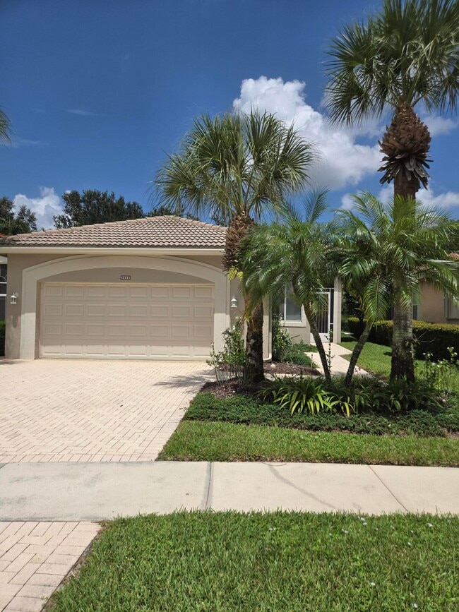 Building Photo - 2680 Clipper Cir