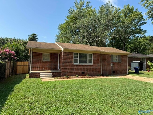 Photo - 1911 Bluebird Ave NW
