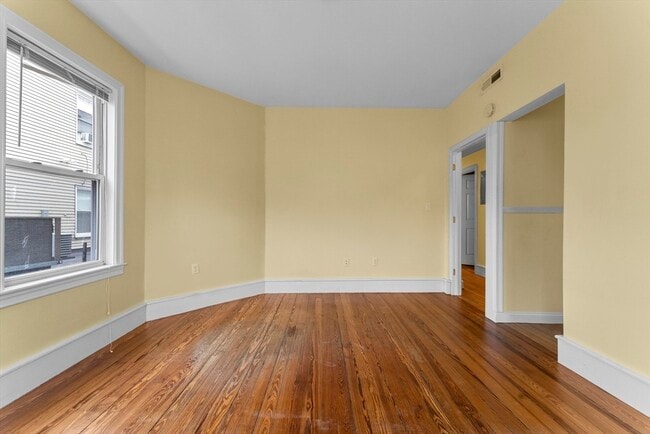 Photo - 573 Washington St Unidad 2