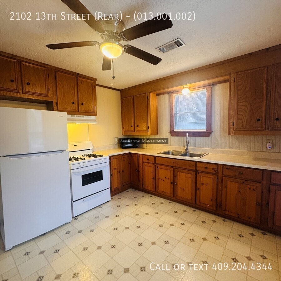 Photo - 2102 13th St Unit (013.001.002)