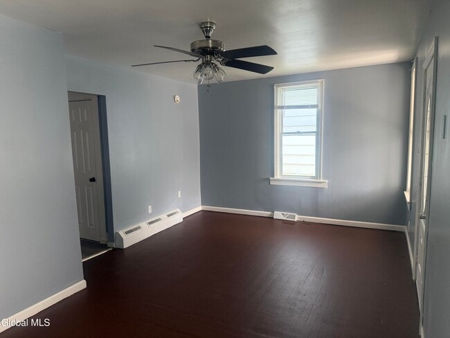 Photo - 1125 Cutler St