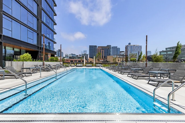 Photo - 220 N Elizabeth St