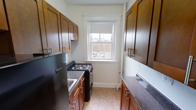 Photo - 63 Burbank St Unit 5