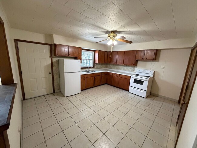 Photo - 17947 57th Ave Unit 2