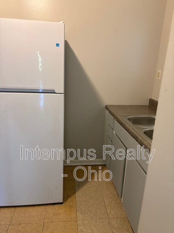 Photo - 539 Falls Ave