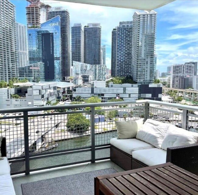 Photo - 350 S Miami Ave Unidad 1808