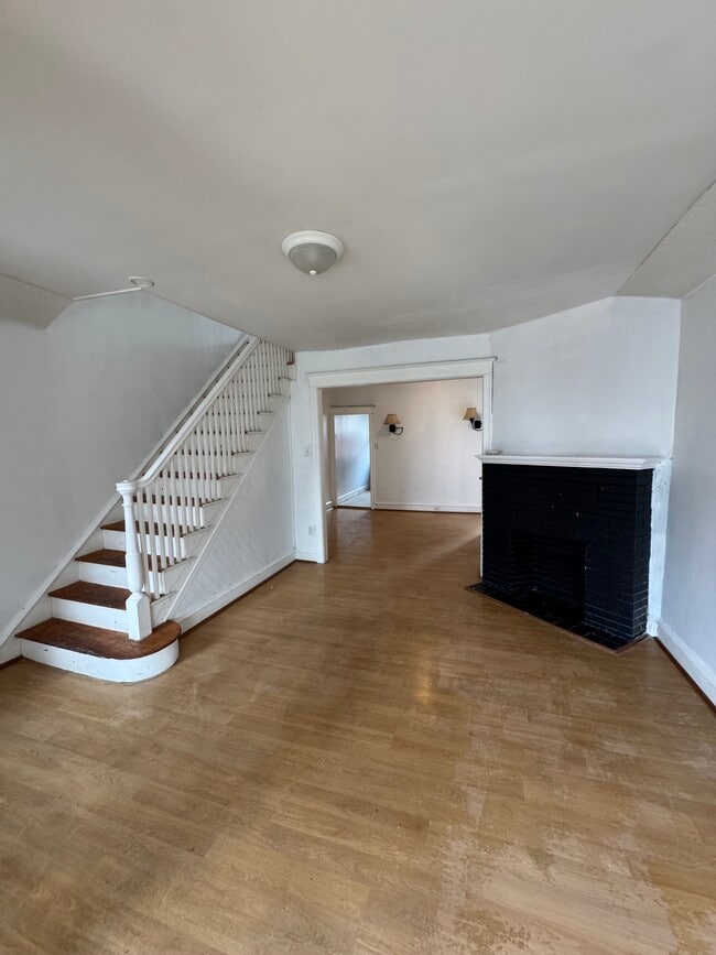 Photo - 1939 Plymouth St