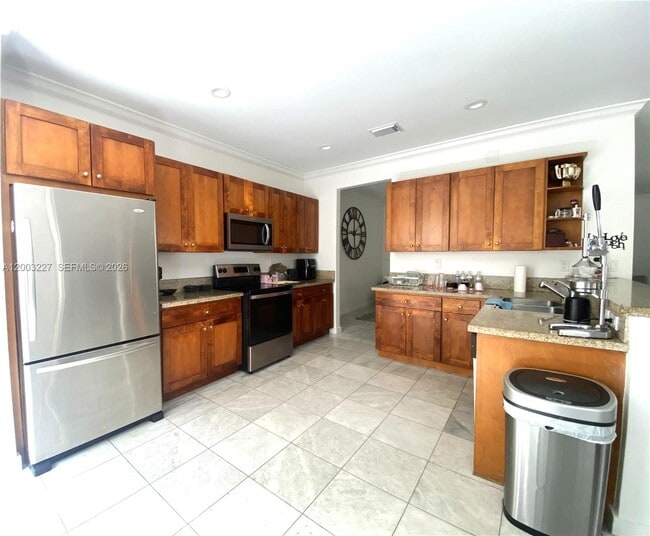 Photo - 10770 NW 74th St