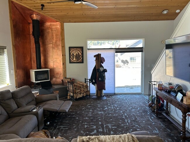 Photo - 221 Candlelight Meadow Dr