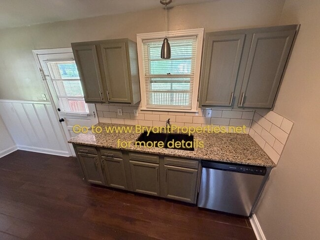 Photo - 2914 Lakeland Dr