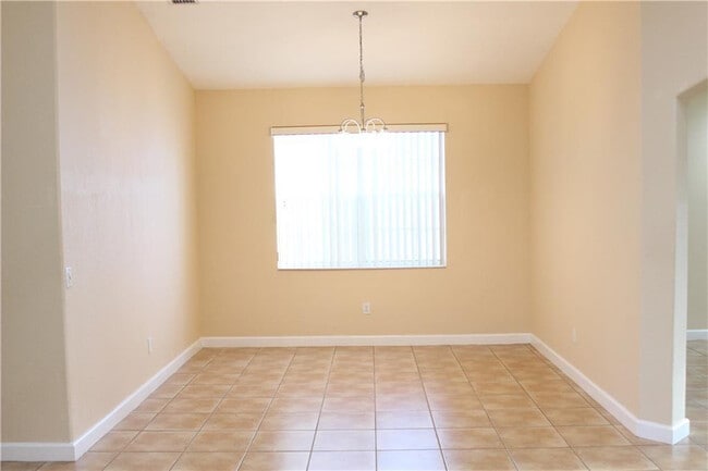 Photo - 10670 Old Hammock Wy