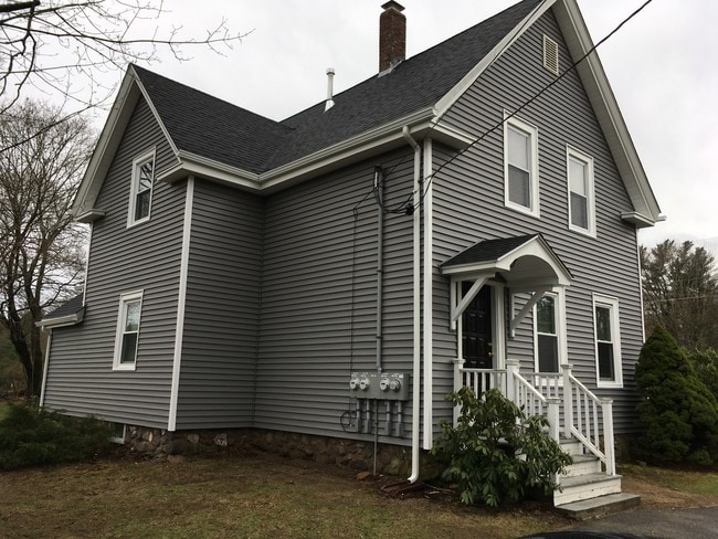 Exterior pic#1 - 39 Walnut St