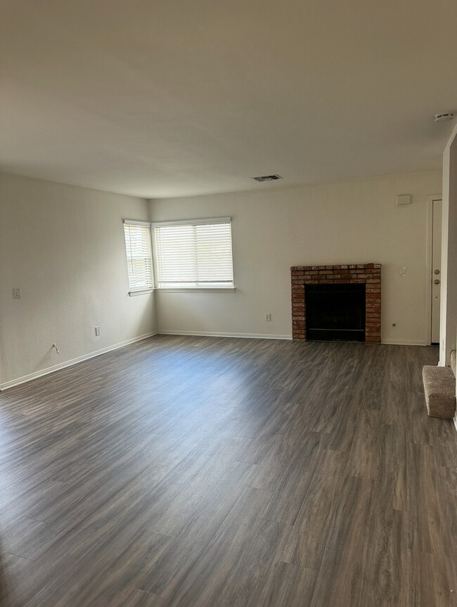 Photo - 505 San Pasqual Valley Rd