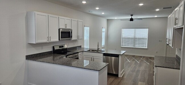 Photo - 1378 W Mt Comfort Rd Unidad 1378 Mt Comfort #1