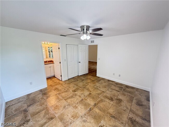606 SE 13th Terrace