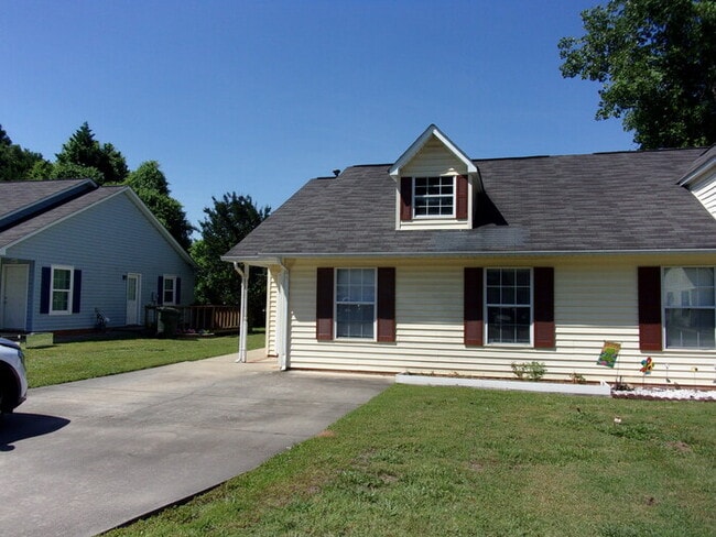 Photo - Ground Floor 2 Bedroom 2 Bath Condo in Farmington Hills Unidad 1067