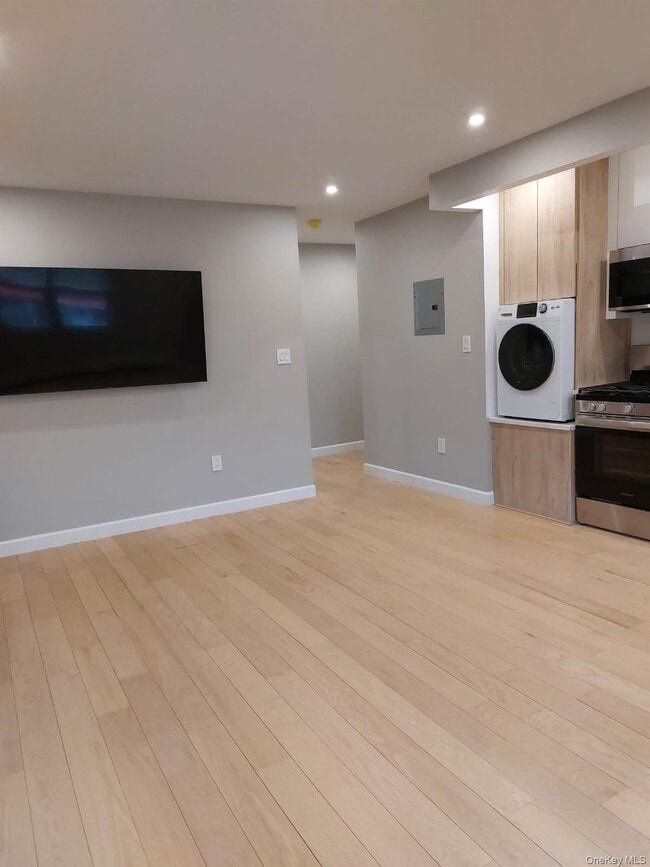 Photo - 23-69-69 93rd St