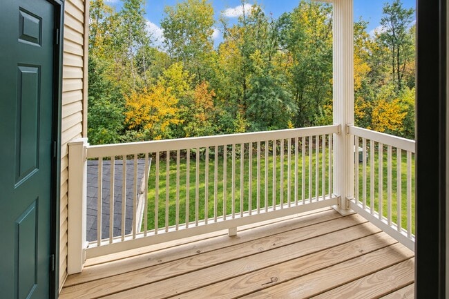Avalon at Northbrook Apartments and Townhomes