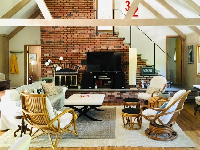 Building Photo - 32 Surf Dr