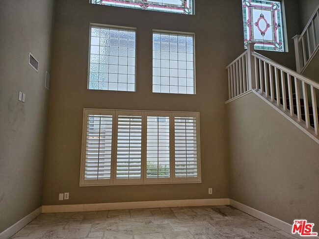 Photo - 1157 E Moreno Way