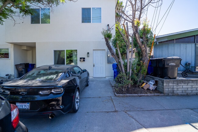 Photo - 4904 54th St