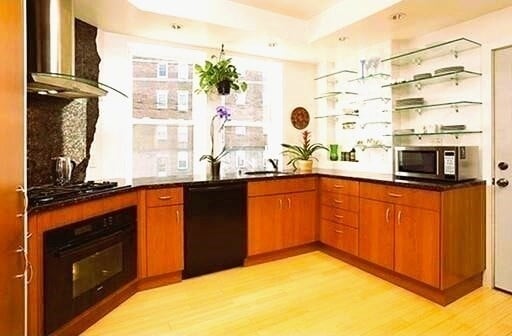 Building Photo - 2031 Commonwealth Ave Unit 8