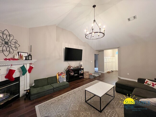 Photo - Charming Large 4-Bedroom Home in Crestview!