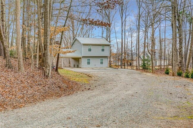 Building Photo - 2535 Hickory Rd